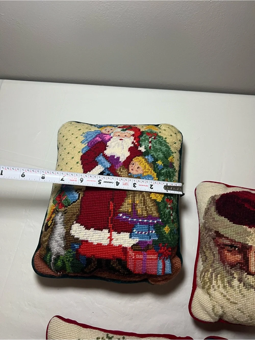 VTG Christmas Needlepoint Throw Pillows Lot